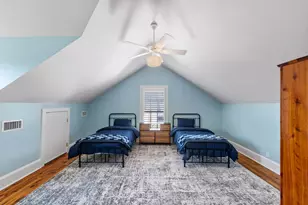 811 E Hempstead St, Giddings, TX 78942 - Photo 15