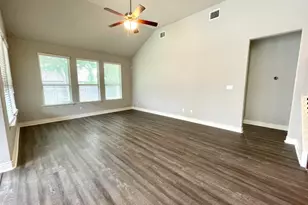 218 Summer Pointe Dr, Buda, TX 78610 - Photo 15