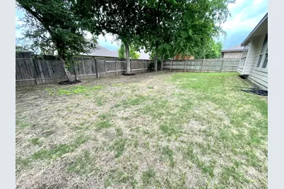 218 Summer Pointe Drive, Buda, TX 78610 - Photo 35