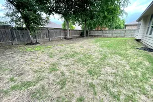 218 Summer Pointe Dr, Buda, TX 78610 - Photo 35