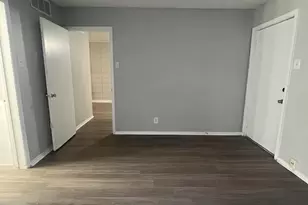 311 E 31st St, Austin, TX 78705 - Photo 13
