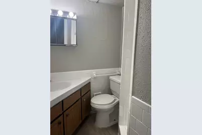 311 E 31st Street #306, Austin, TX 78705 - Photo 15