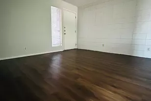 311 E 31st St, Austin, TX 78705 - Photo 11