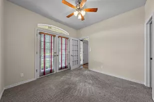 12400 Audane Dr, Austin, TX 78727 - Photo 19