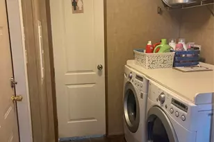 106 Brown Pelican Dr, Del Valle, TX 78617 - Photo 17