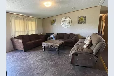 106 Brown Pelican Drive, Del Valle, TX 78617 - Photo 5