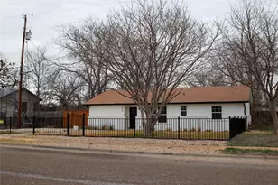 409 Ave R, Marble Falls, TX 78654 - Photo 3