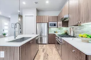 3913 Valley View Rd, Austin, TX 78704 - Photo 7