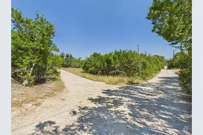 451 High Gabriel E, Leander, TX 78641 - Photo 5