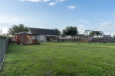 5942 Wild Flower Road, Sealy, TX 77474 - Photo 31