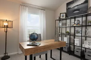 128 Holmby Dr, Hutto, TX 78634 - Photo 17