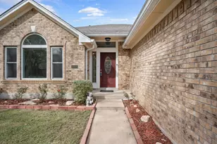 12706 Cinchring Ln, Austin, TX 78727 - Photo 3