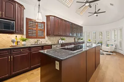 36 Cottondale Road, The Hills, TX 78738 - Photo 11