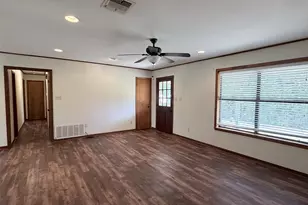184 Affeld Ln, Smithville, TX 78957 - Photo 3