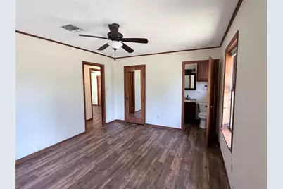 184 Affeld Lane, Smithville, TX 78957 - Photo 9