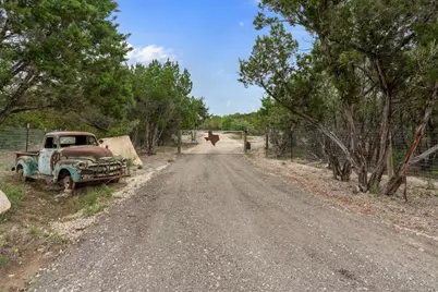 182 Quail Creek Road, Marble Falls, TX 78654 - Photo 3