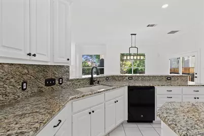 1613 Churchwood Cove, Austin, TX 78746 - Photo 15