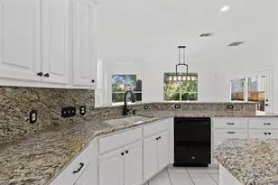 1613 Churchwood Cove, Austin, TX 78746 - Photo 15