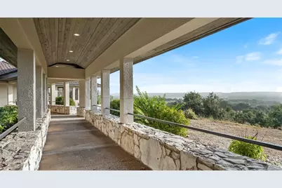 2504 Countryside Circle, Spicewood, TX 78669 - Photo 9