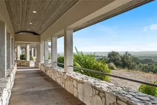 2504 Countryside Cir, Spicewood, TX 78669 - Photo 9