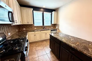 7220 Wyoming Springs Dr, Round Rock, TX 78681 - Photo 5