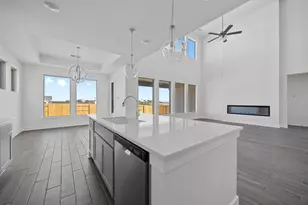 141 Cloverton Cres, Hutto, TX 78634 - Photo 5