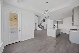 141 Cloverton Cres, Hutto, TX 78634 - Photo 7