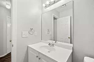 12130 Thompkins Dr, Austin, TX 78753 - Photo 9