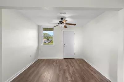 639 E Saint Charles Drive, Crosby, TX 77532 - Photo 15