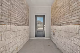 122 Brabham Loop, Hutto, TX 78634 - Photo 3