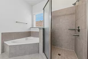 9600 Ivalenes Hope Dr, Austin, TX 78717 - Photo 25