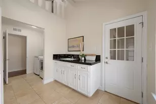 10601 Spicewood Pkwy, Austin, TX 78750 - Photo 25