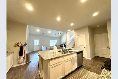 10921 Gonzales Ranger Pass, Austin, TX 78754 - Photo 3