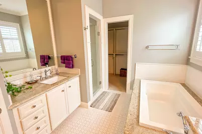 1021 Wakefield Drive, Houston, TX 77018 - Photo 11