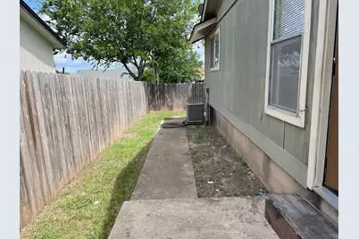 16037 Fitchburg Circle, Pflugerville, TX 78660 - Photo 17
