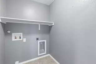 605 Saul St, Hutto, TX 78634 - Photo 25