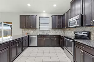 605 Saul St, Hutto, TX 78634 - Photo 11