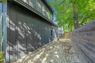 4606 Ledesma Rd, Austin, TX 78721 - Photo 27