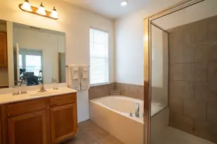 712 Franklin Blvd, Austin, TX 78751 - Photo 3