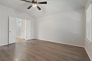 20004 Lee Ln, Lago Vista, TX 78645 - Photo 11