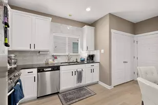 2001 Faro Dr, Austin, TX 78741 - Photo 11