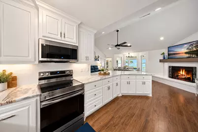 201 Lake Walden Cove, Montgomery, TX 77356 - Photo 11