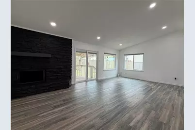 21837 Ticonderoga Avenue, Lago Vista, TX 78645 - Photo 3