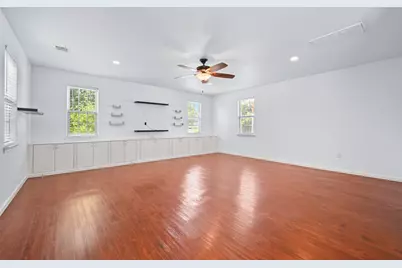 330 Howard Lane, Buda, TX 78610 - Photo 7