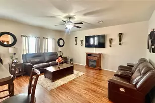 18309 Wind Tree Ln, Elgin, TX 78621 - Photo 3