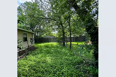 8013 Lazy Lane #B, Austin, TX 78757 - Photo 11
