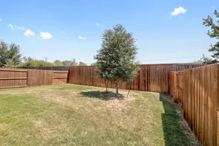 6111 Dumfries Ln, Austin, TX 78744 - Photo 27