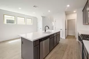 6111 Dumfries Ln, Austin, TX 78744 - Photo 11