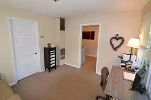 808 E 46th St, Austin, TX 78751 - Photo 5