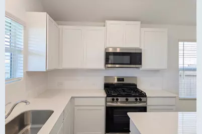 107 Imola Street, Hutto, TX 78634 - Photo 7